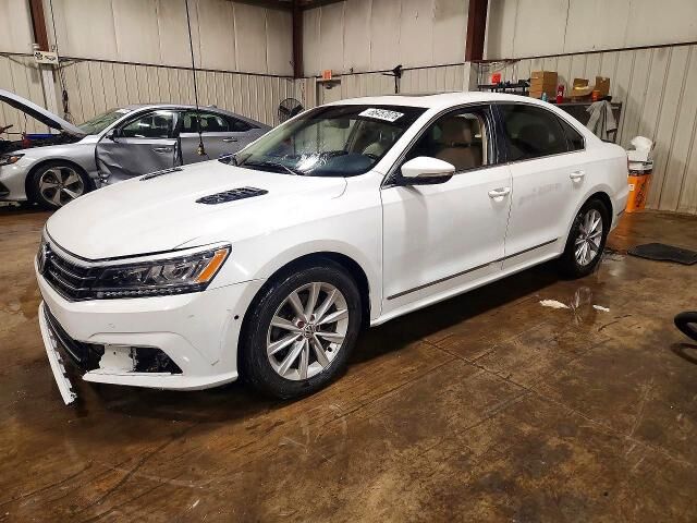 2017 VOLKSWAGEN Passat