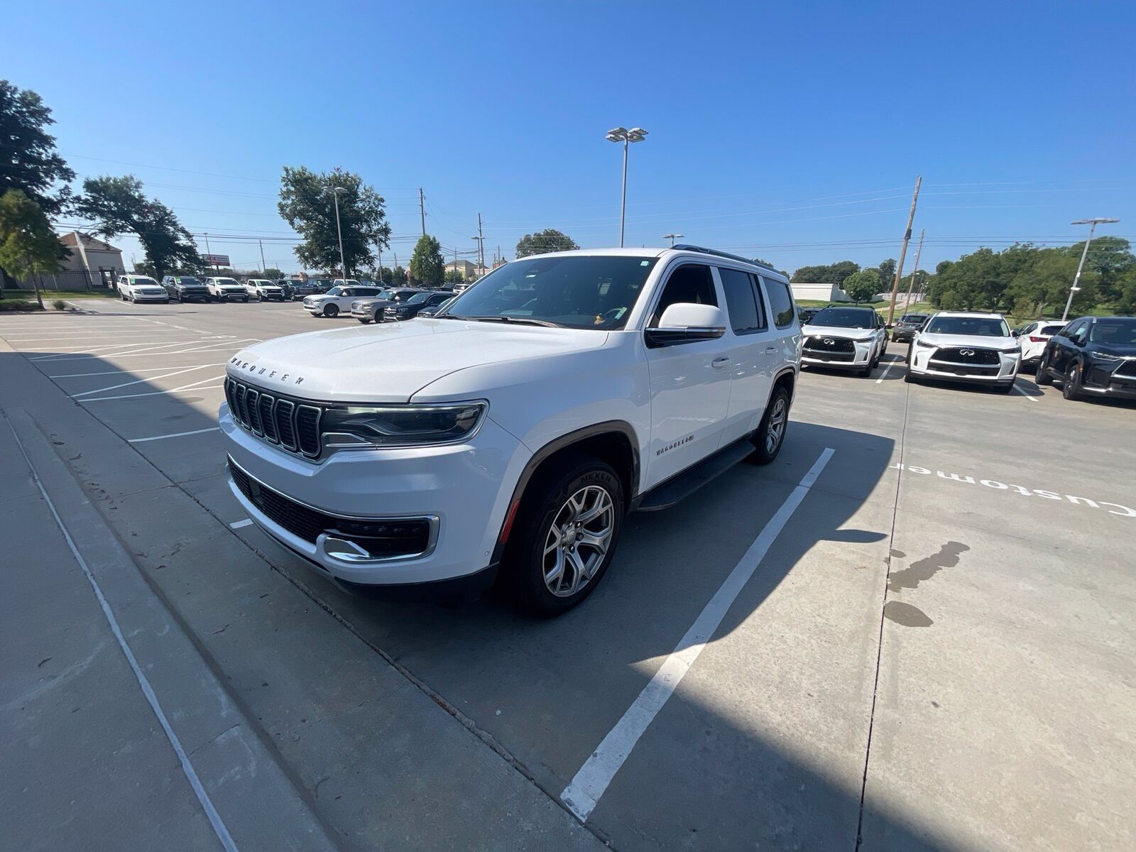 2022 JEEP Wagoneer