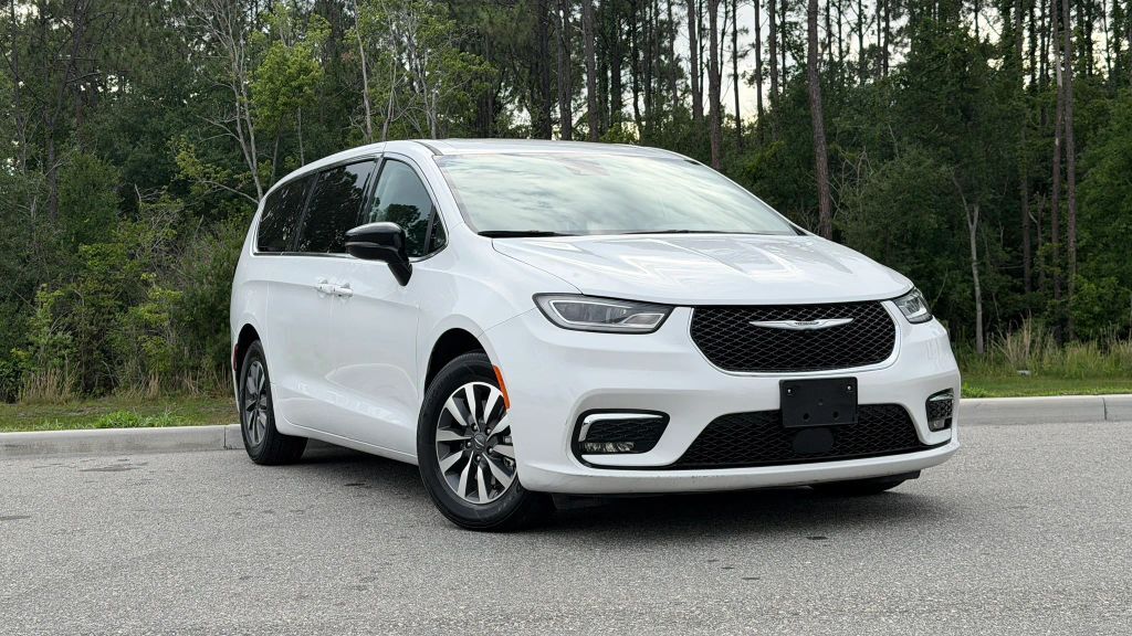 2024 CHRYSLER Pacifica
