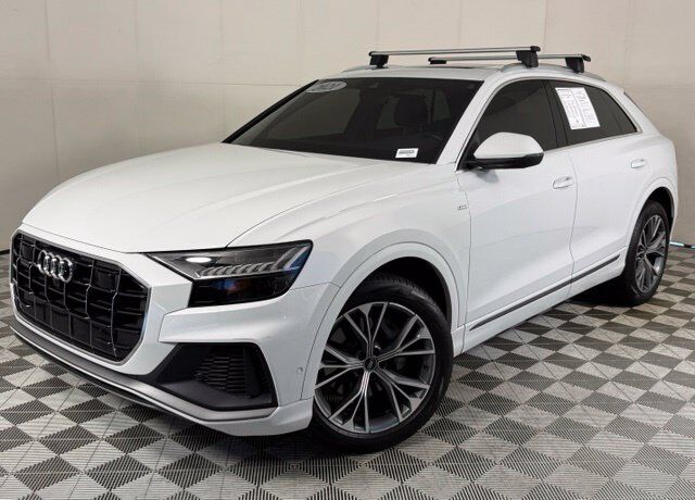 2021 AUDI Q8