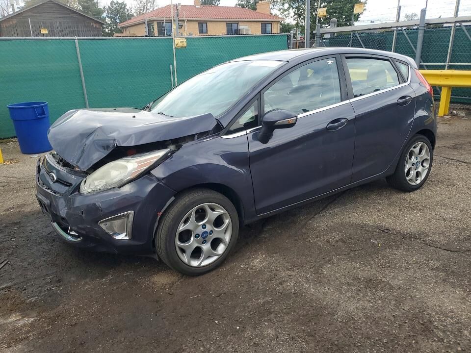 2013 FORD Fiesta