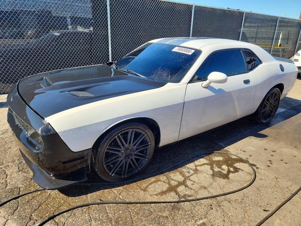 2016 DODGE Challenger