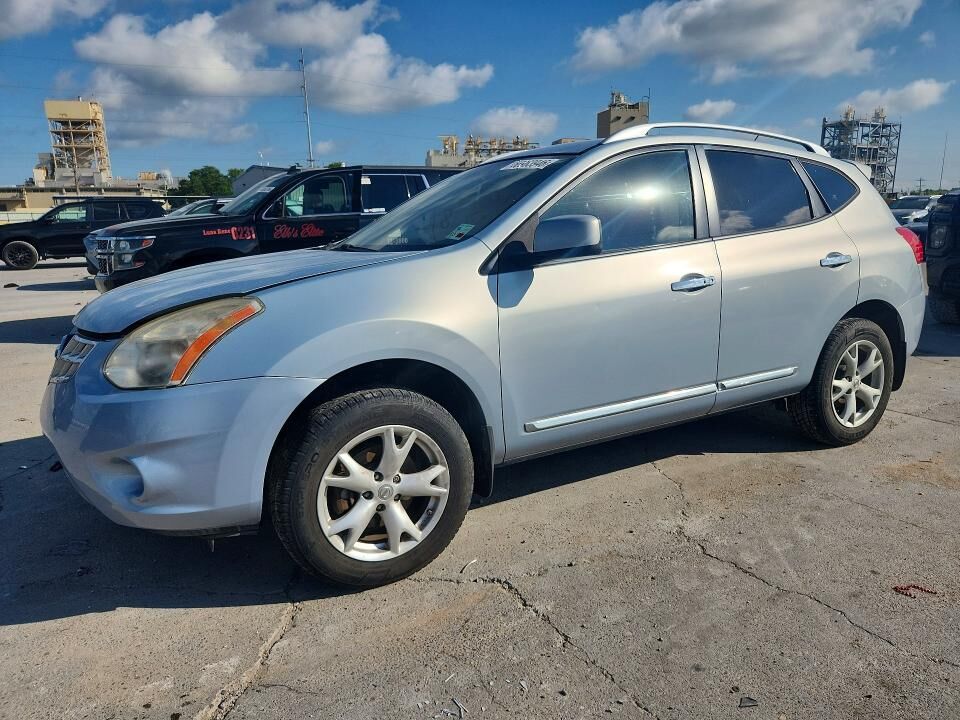 2011 NISSAN Rogue
