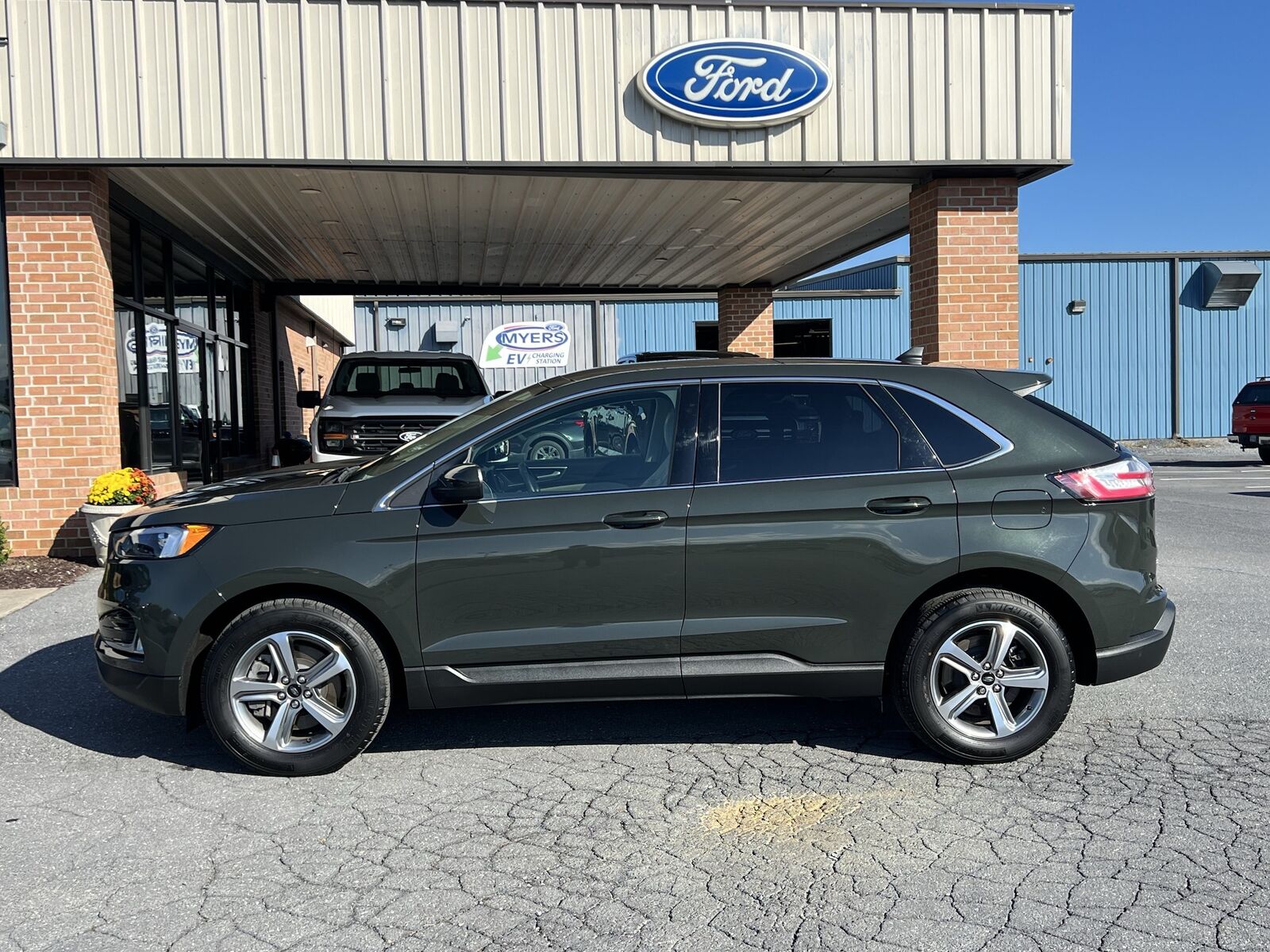 2024 FORD Edge