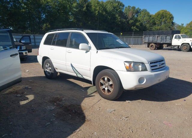 2004 TOYOTA Highlander