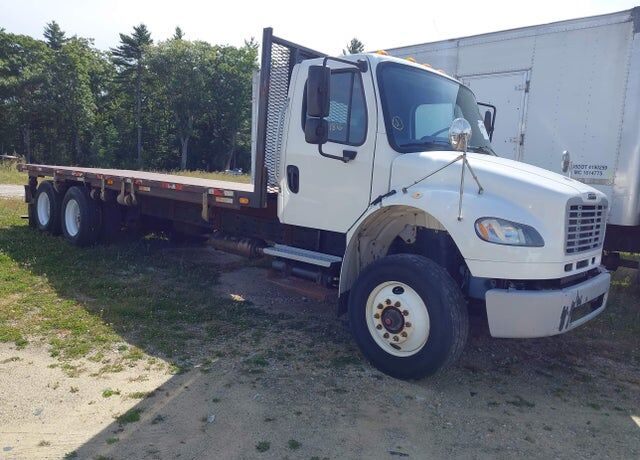 2017 FREIGHTLINER M2