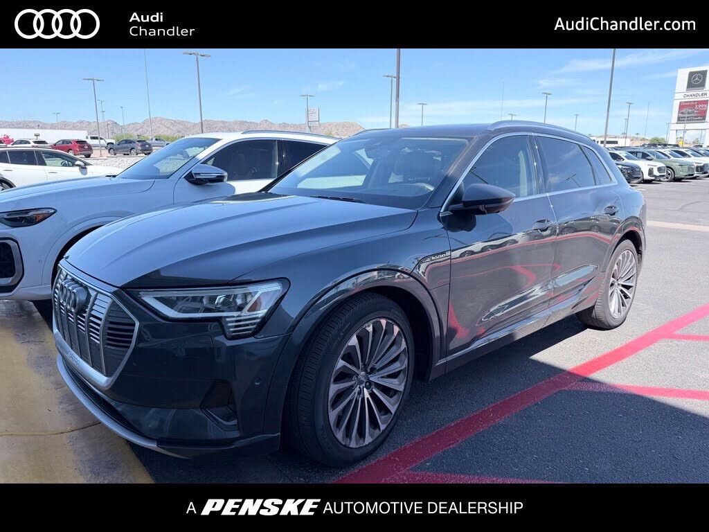 2019 AUDI e-tron