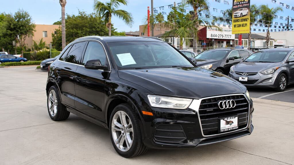 2017 AUDI Q3