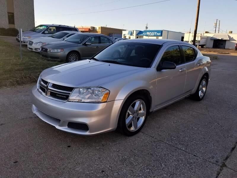 2012 DODGE Avenger