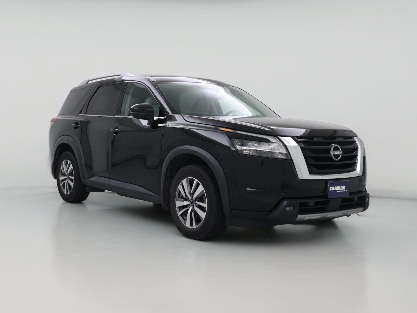 2022 NISSAN Pathfinder