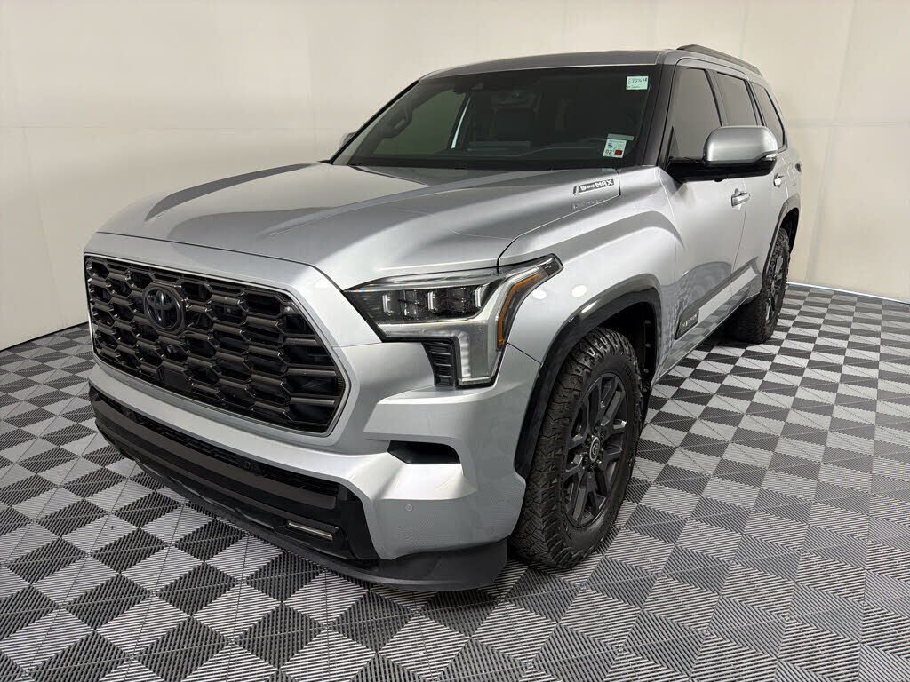 2024 TOYOTA Sequoia