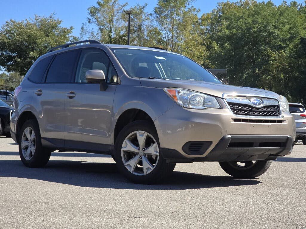 2016 SUBARU Forester