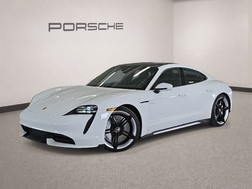 2020 PORSCHE Taycan