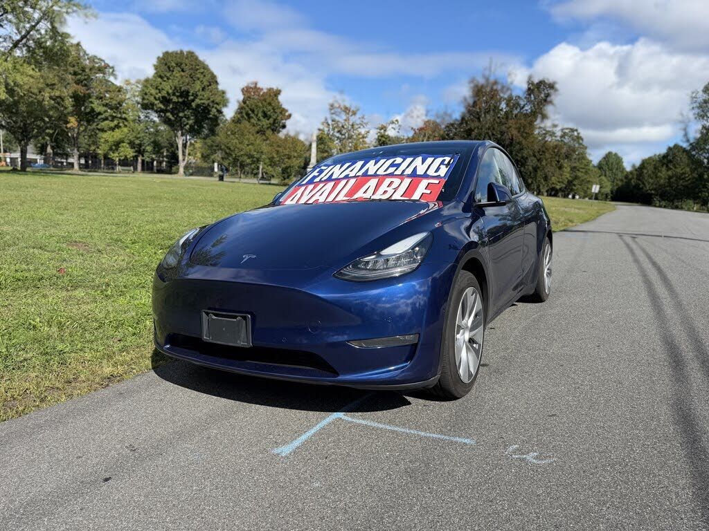 2022 TESLA Model Y