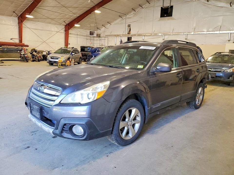 2014 SUBARU Outback