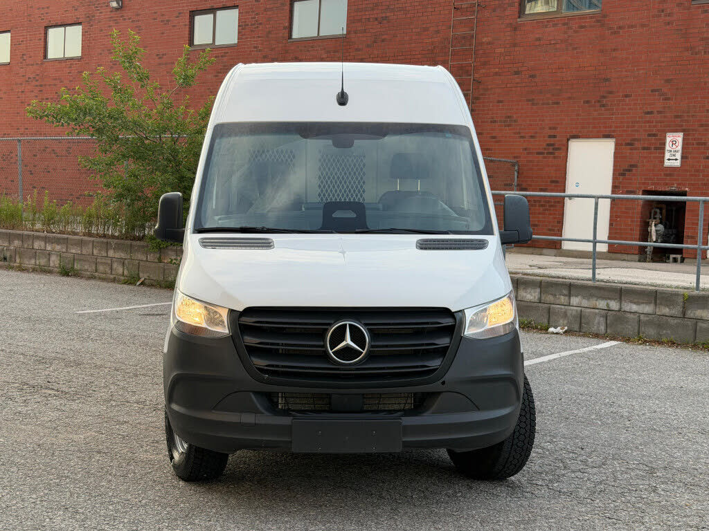 2025 Mercedes-Benz Sprinter