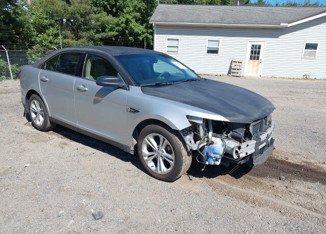 2016 FORD Taurus