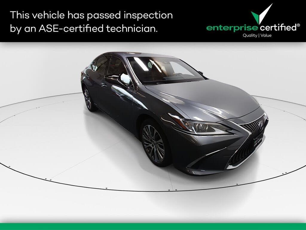 2019 LEXUS ES