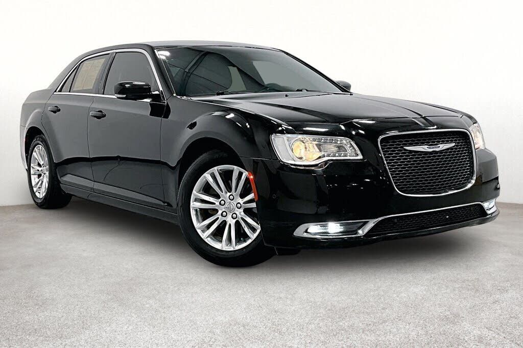 2021 CHRYSLER 300