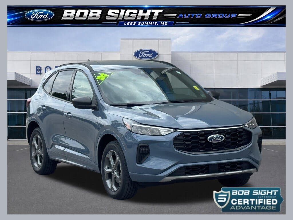 2024 FORD Escape