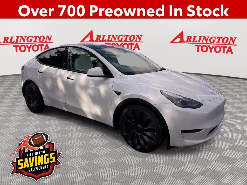 2024 TESLA Model Y
