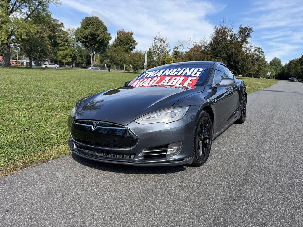 2016 TESLA Model S