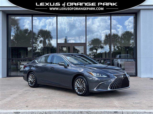 2024 LEXUS ES
