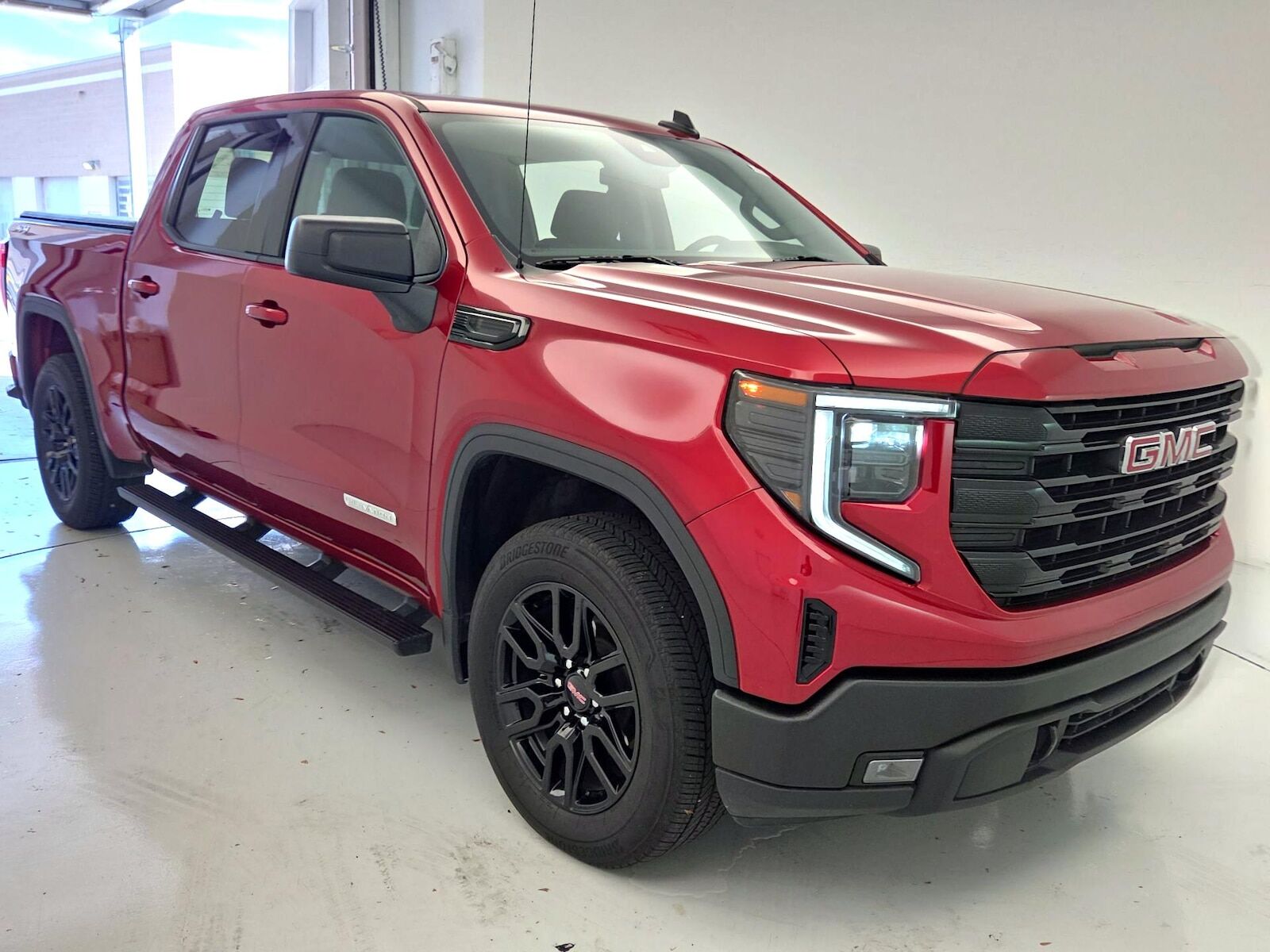 2024 GMC Sierra