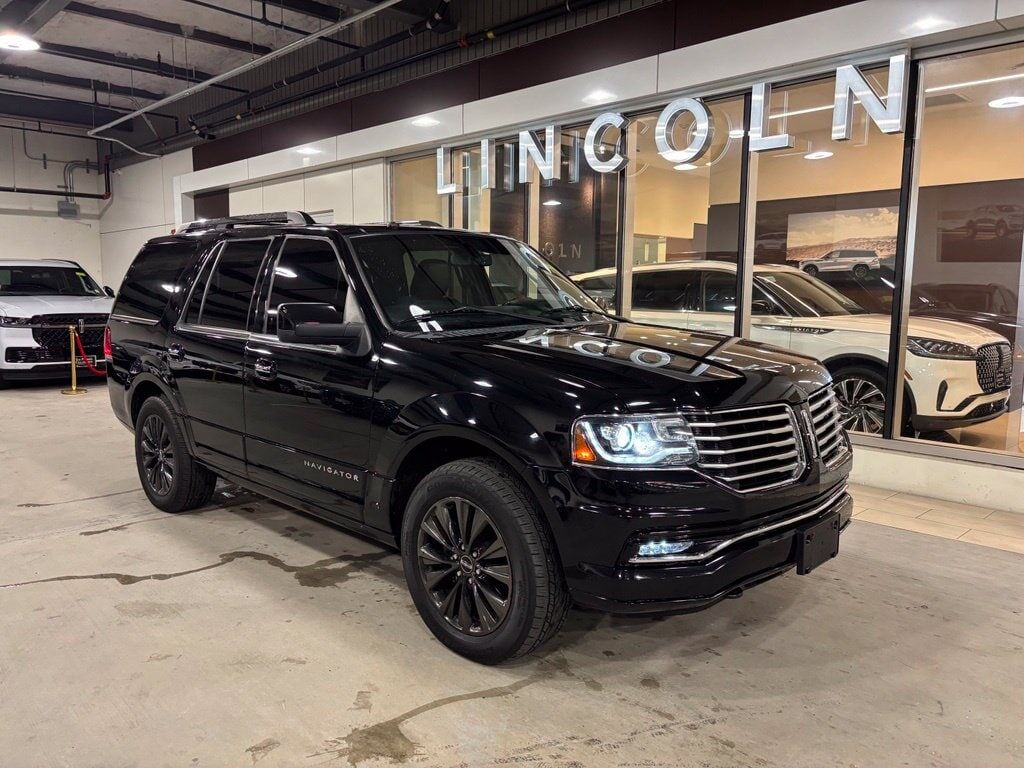 2017 LINCOLN Navigator