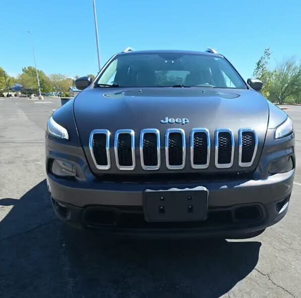 2017 JEEP Cherokee