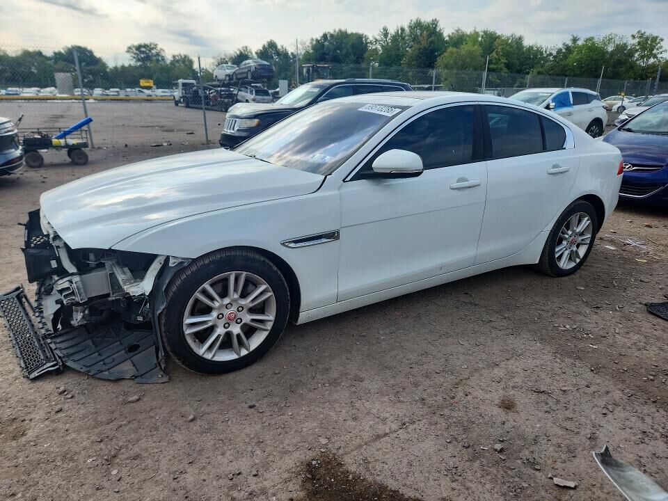 2018 JAGUAR XE