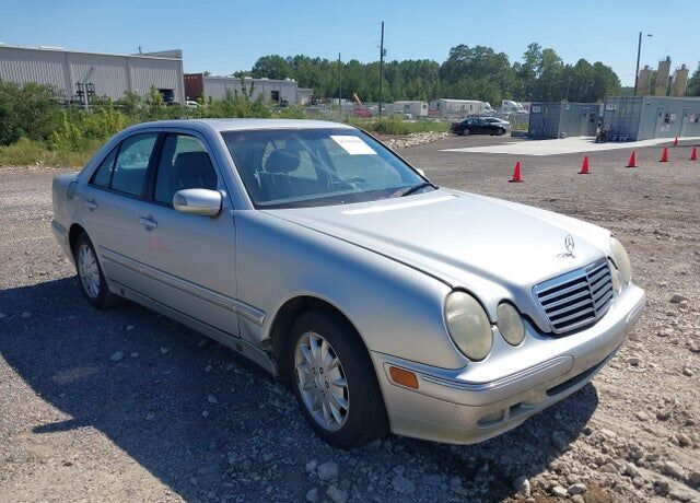 2000 MERCEDES-BENZ E-Class