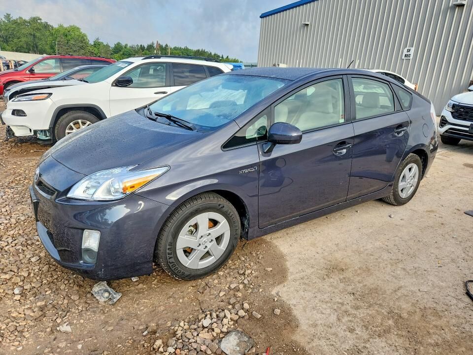 2011 TOYOTA PRIUS