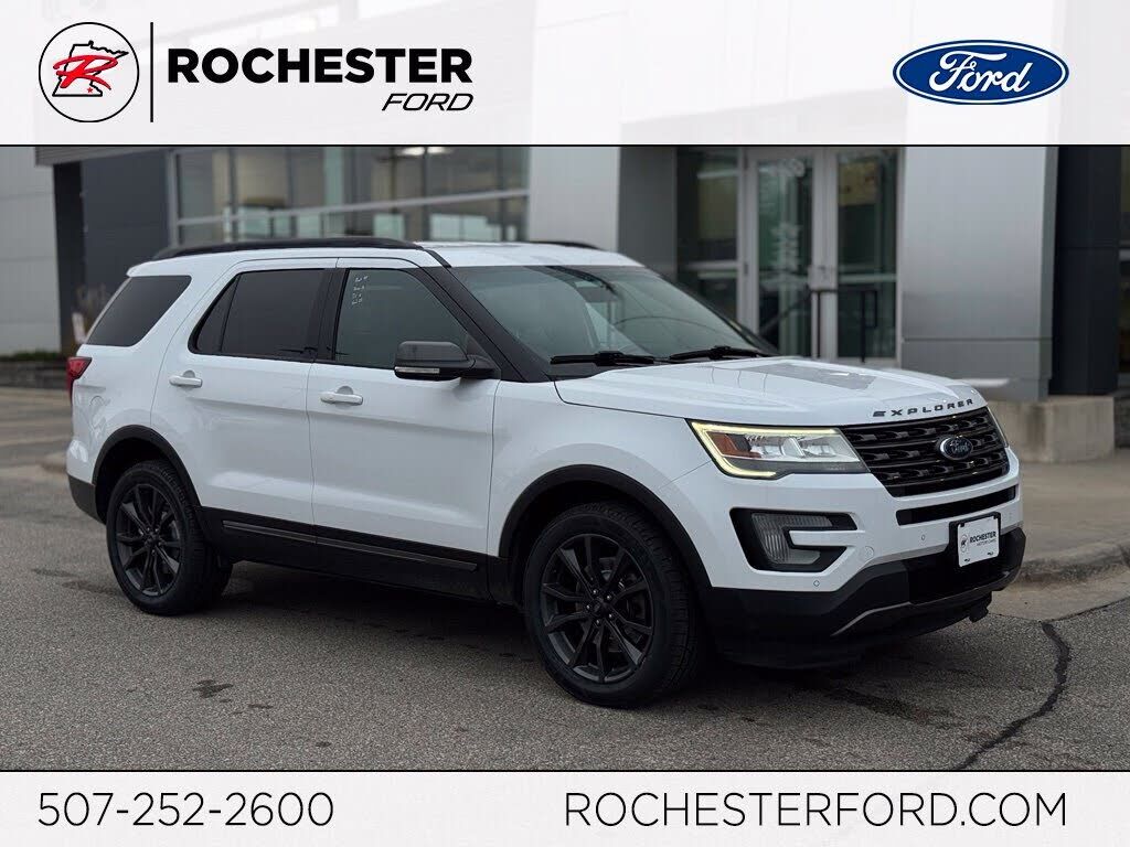 2017 FORD Explorer
