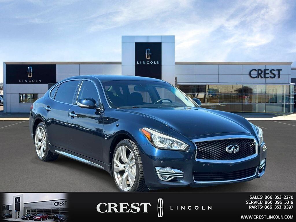 2017 INFINITI Q70L