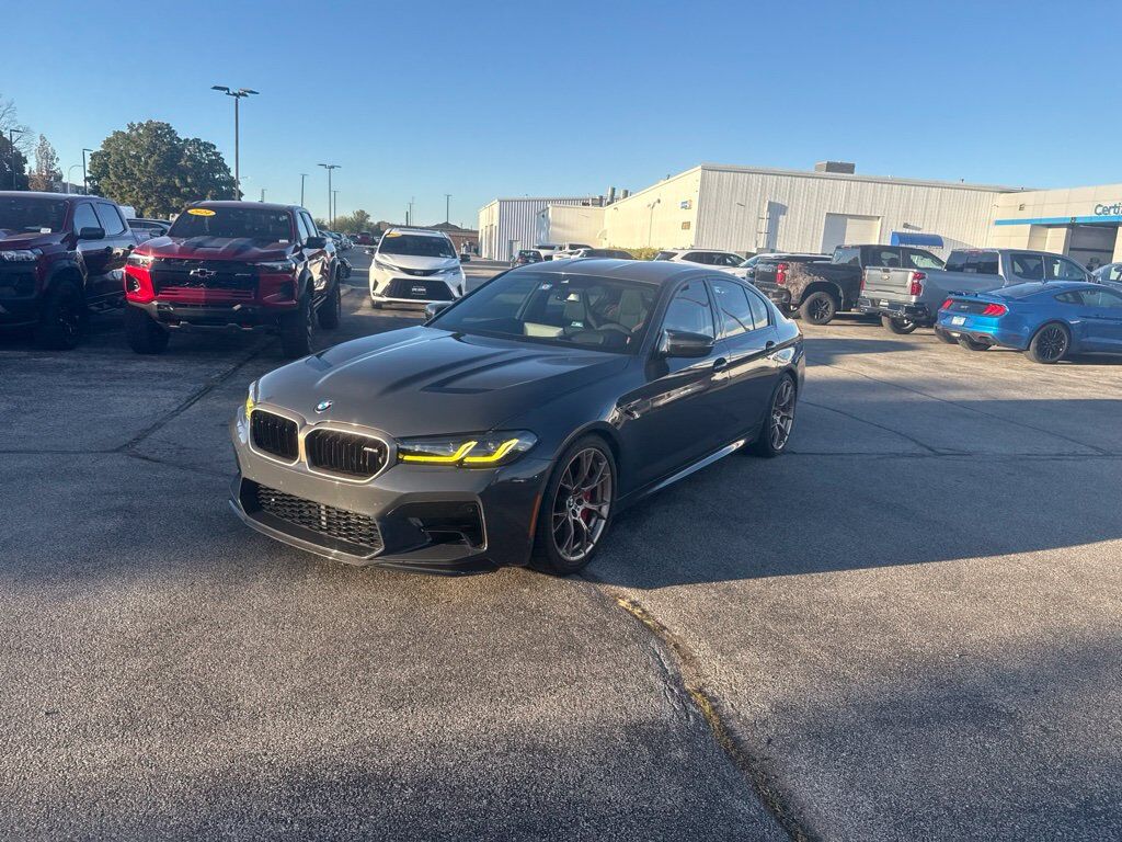 2022 BMW M5