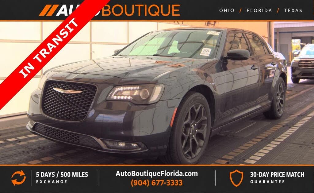 2019 CHRYSLER 300