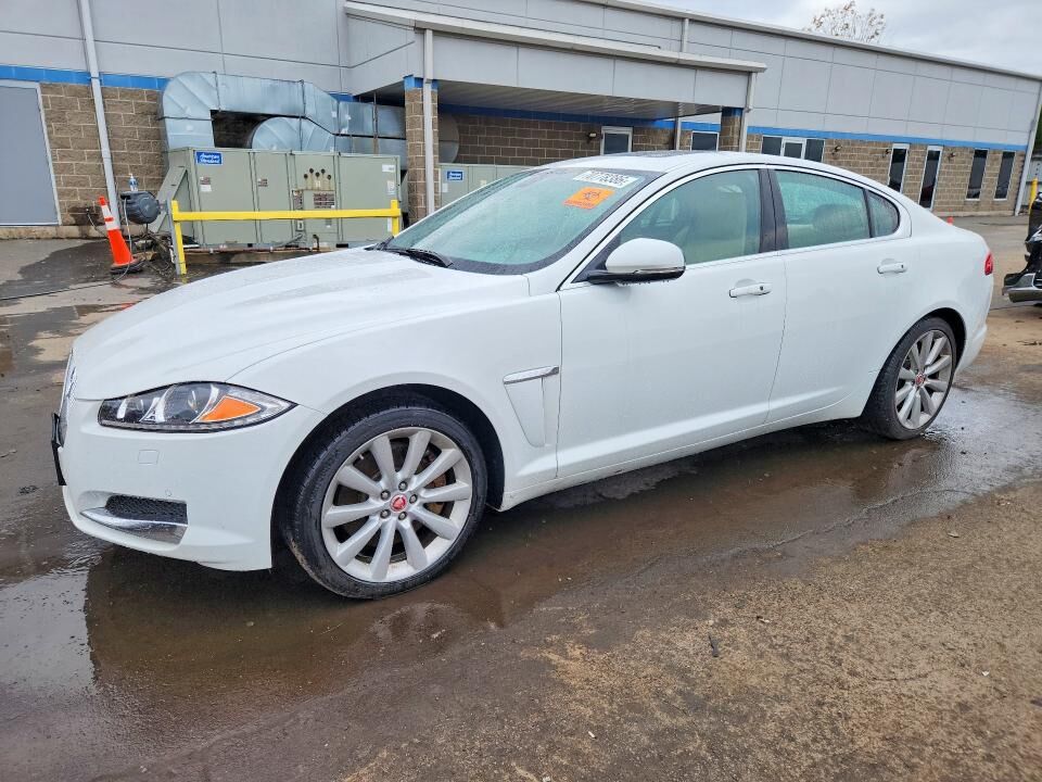2014 JAGUAR XF
