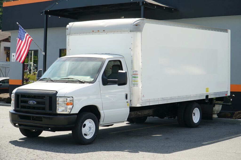 2019 FORD E-350