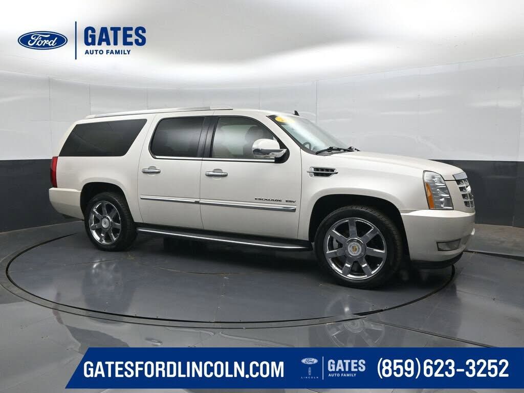 2011 CADILLAC Escalade