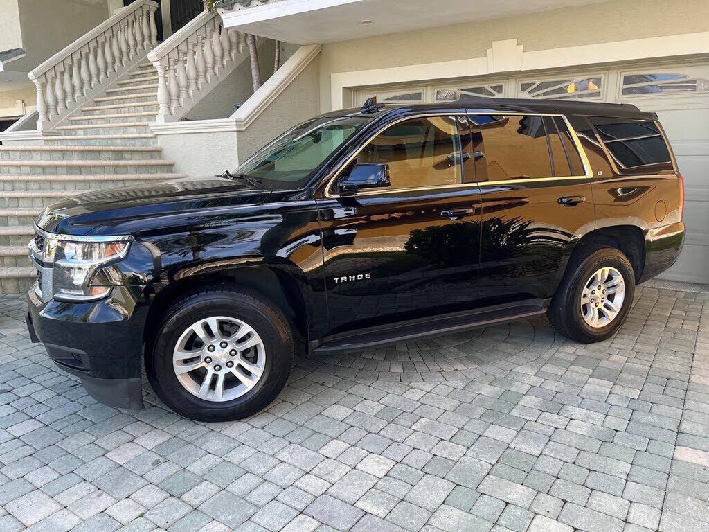 2017 CHEVROLET Tahoe