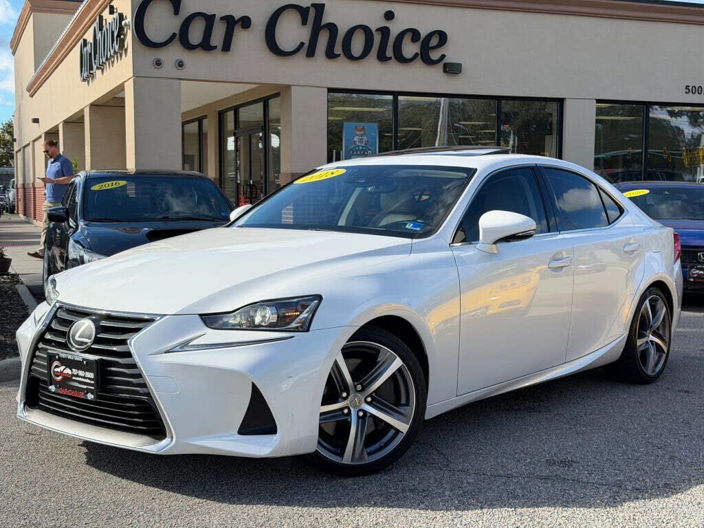 2018 LEXUS IS