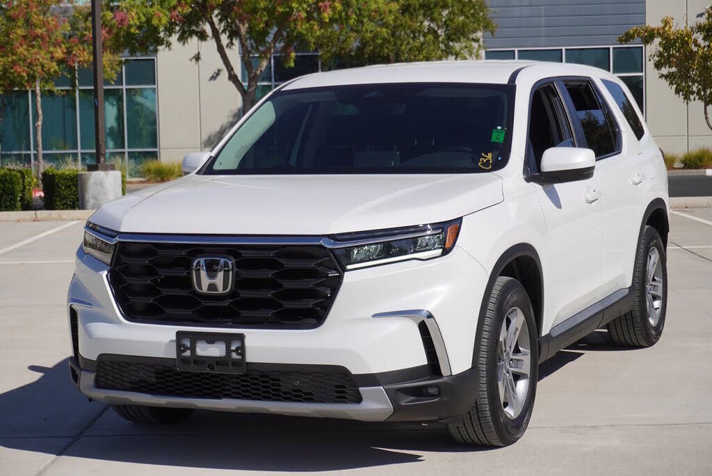 2025 HONDA Pilot