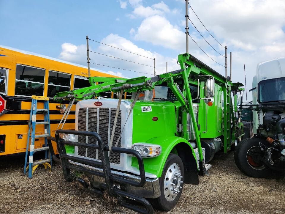 2024 PETERBILT 389