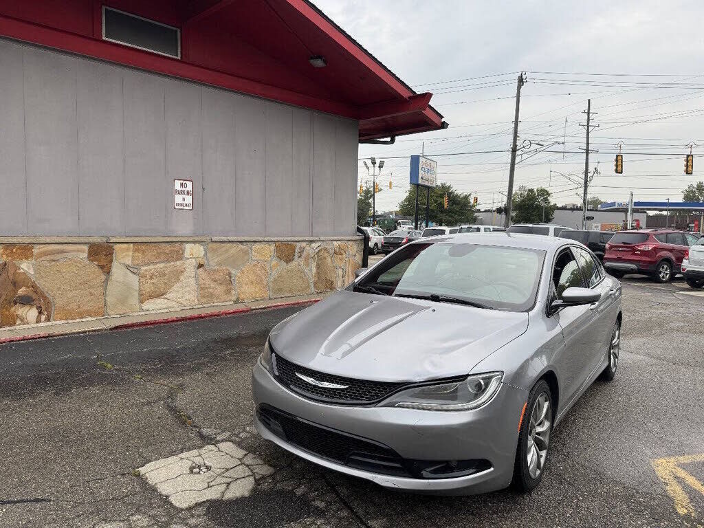 2016 CHRYSLER 200