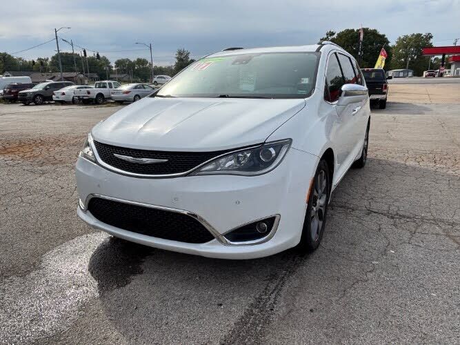 2017 CHRYSLER Pacifica