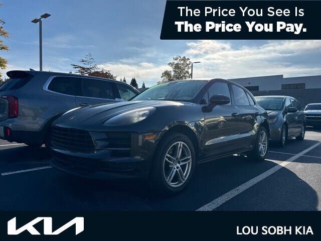 2020 PORSCHE Macan