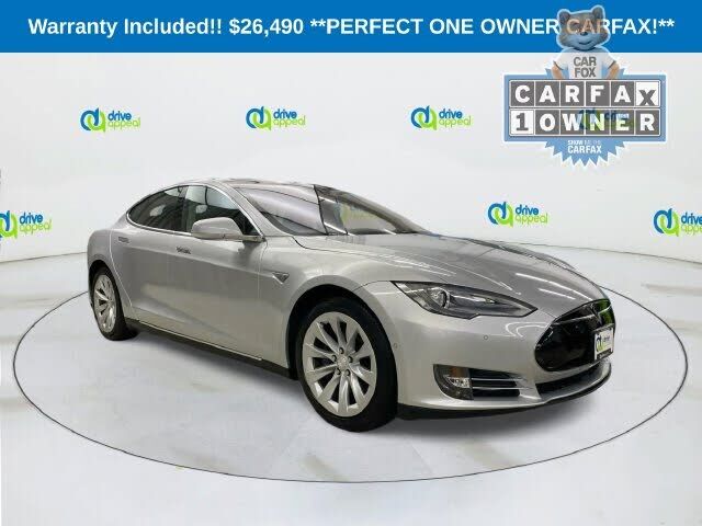 2016 TESLA Model S