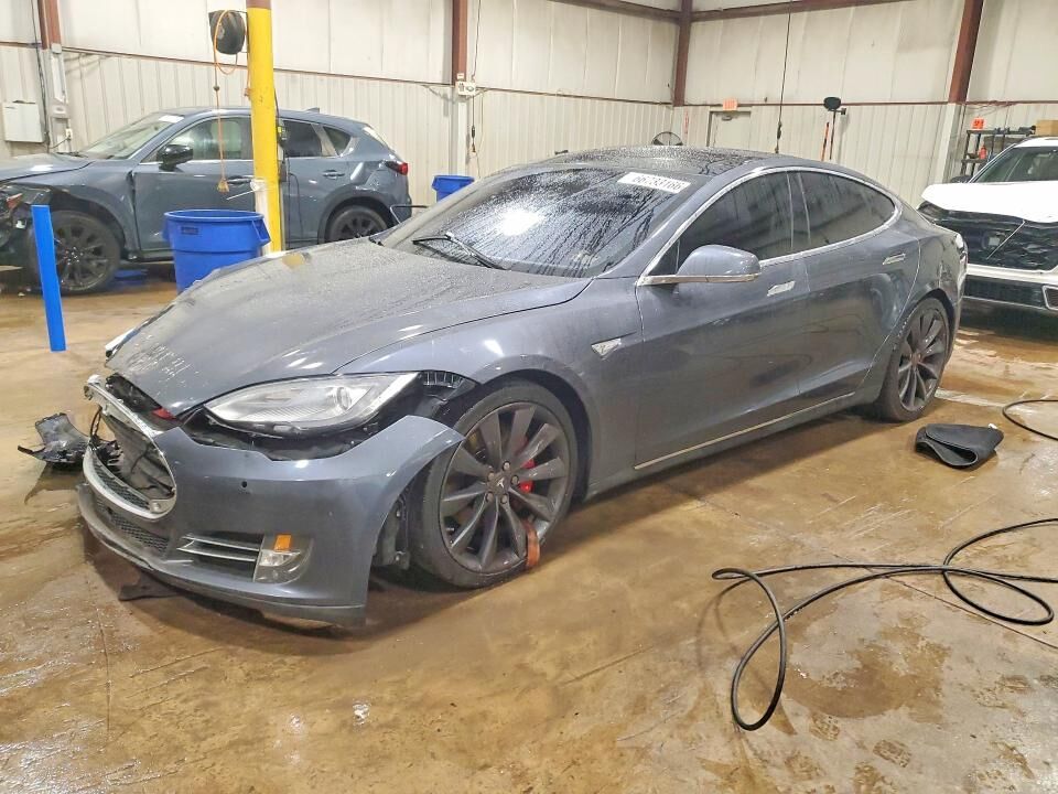 2014 TESLA Model S