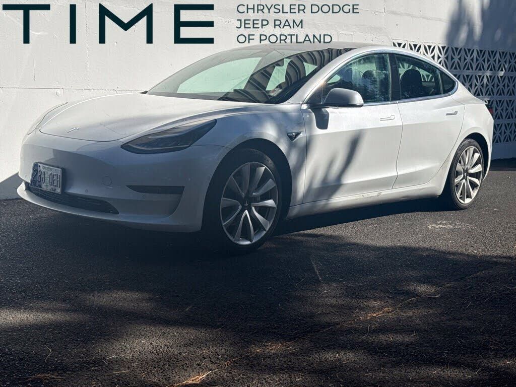 2019 TESLA Model 3